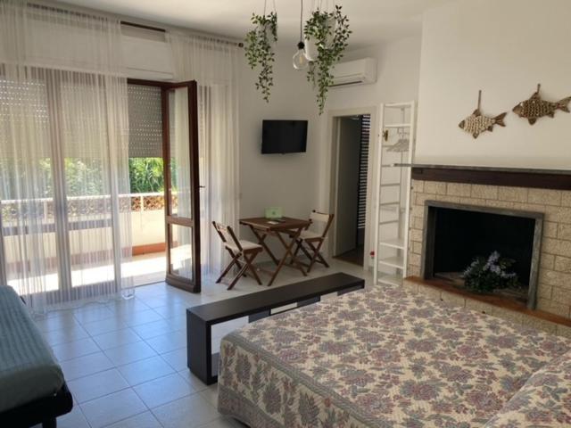 B&B Tra Mare E Marmo Marina Di Carrara Exterior foto