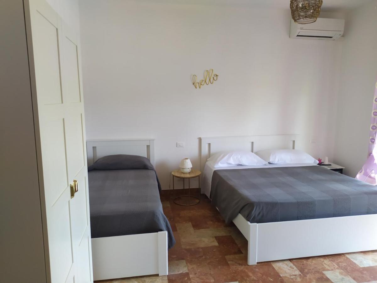 B&B Tra Mare E Marmo Marina Di Carrara Exterior foto