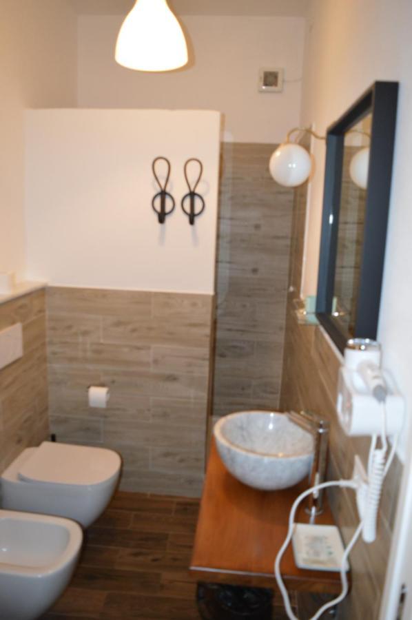 B&B Tra Mare E Marmo Marina Di Carrara Exterior foto
